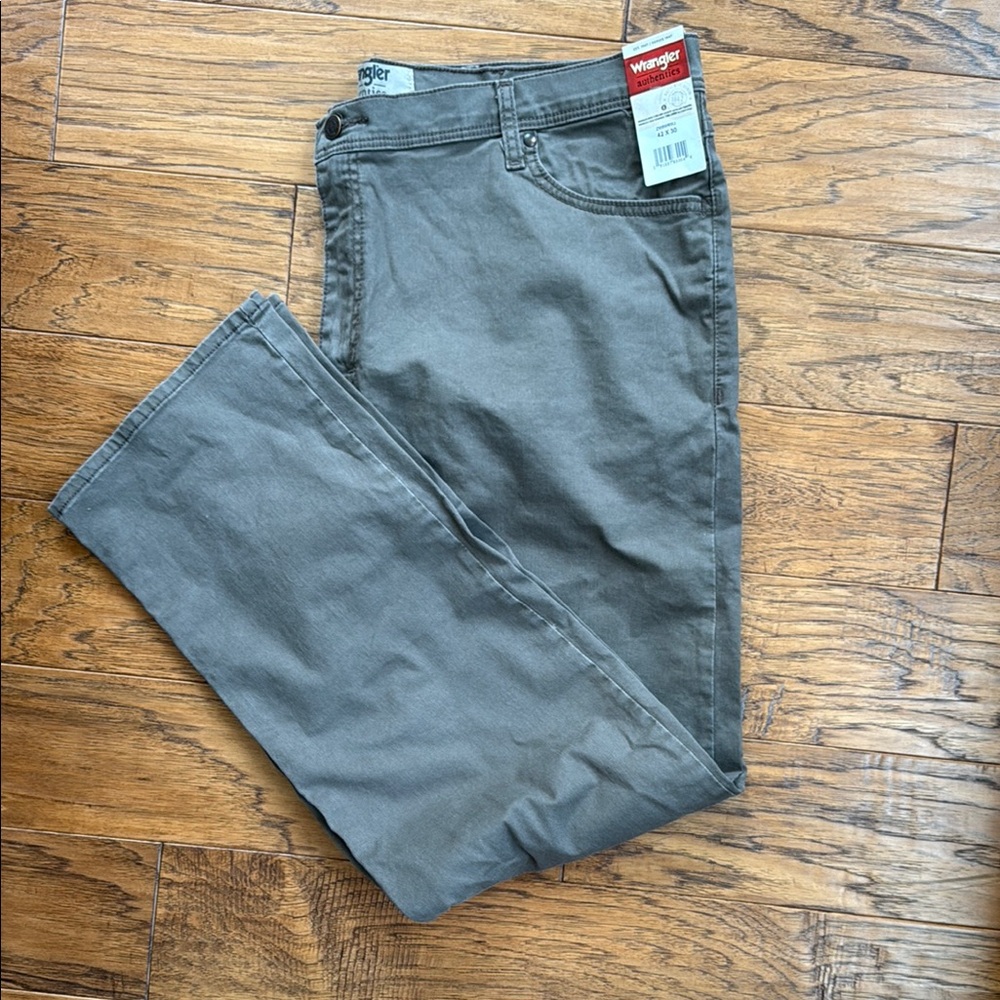 Wrangler Gray Relaxed Fit Jeans/ Pants